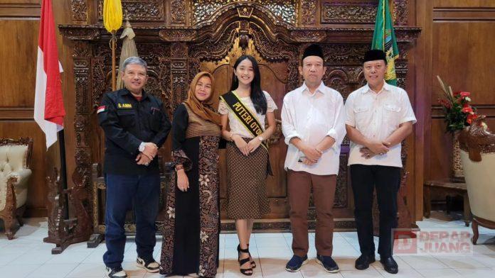Bupati Husein Dukung Mesty Ikuti Pemilihan Putri Otonomi Indonesia 2023