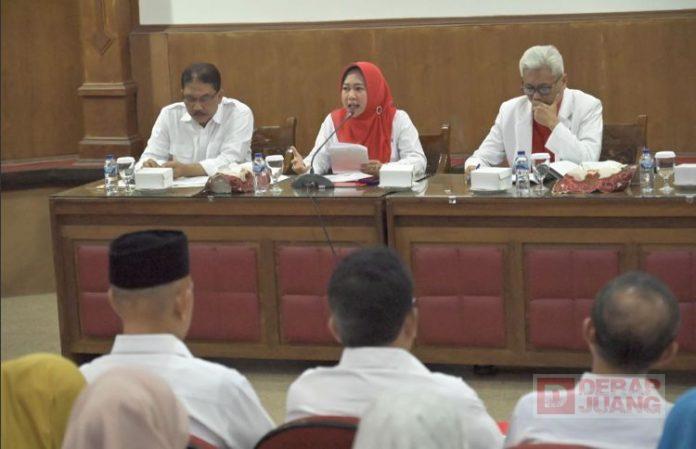 Bupati Tiwi PMI Harus Tingkatkan Kualitas Pelayanan