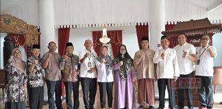 Bupati Tiwi Titip Pendamping Haji Daerah Maksimal Layani Jemaah