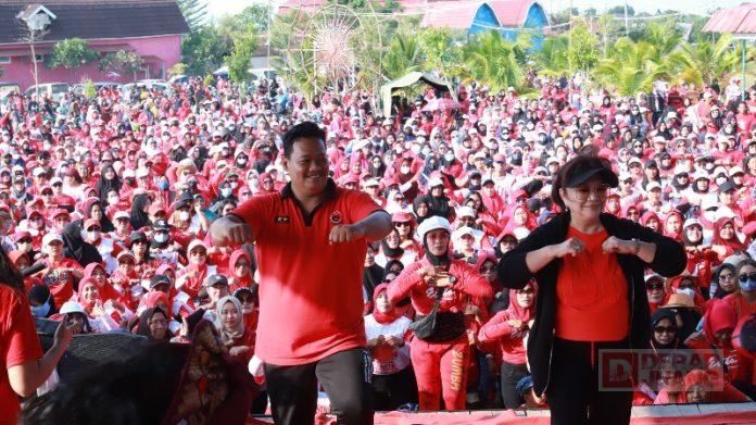 Evita Nursanty dan Sudi Rustanto Gelar Senam Kebangsaan di Juwana