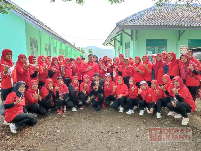 Gelar Senam SICITA Bareng Srikandi Banteng, Purwanto Ajak Hidup Sehat