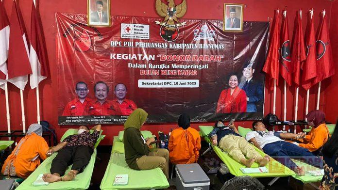 Peringati Bulan Bung Karno, PDI Perjuangan Banyumas Gelar Bakti Sosial Donor Darah
