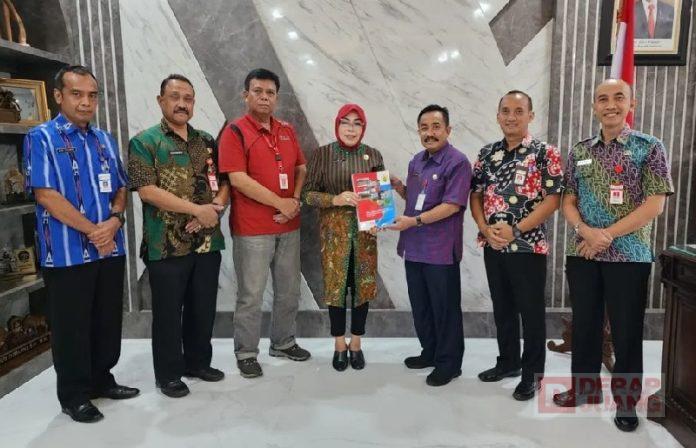 Sri Sumarni Terima Data Inventarisir Kerusakan Gedung SDN Kabupaten Grobogan