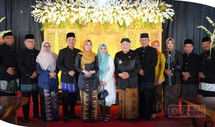 Tradisi Penyerahan Abon Abon Minyak Jamas Dari Keraton Surakarta pada Kasepuhan Kadilangu