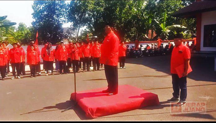 Pimpin Upacara Harlah Pancasila, Riswadi: Mari Kepalkan Tangan Persatuan.