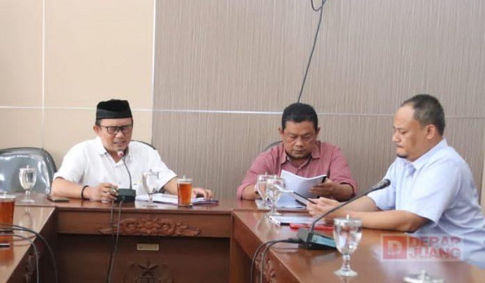 Taufiq Rizal Pimpin Raker Raperda Tuk Penyelengaraan Desa Wisata .