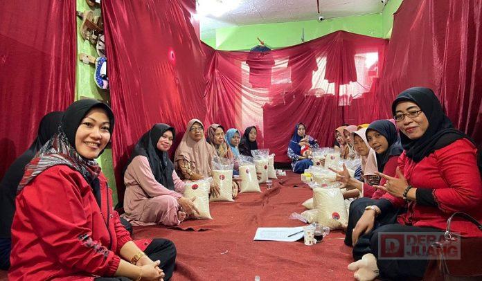 Hj. Nok Farkhatun Misbah.