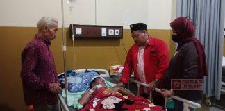 Jenguk Kader Yang Sakit, Ahmad Ridwan: Wujud Kepedulian Partai