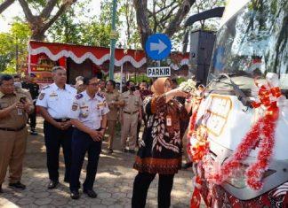 Mbak Yuni Luncurkan Bus Sekolah untuk Dimanfaatkan Pelajar