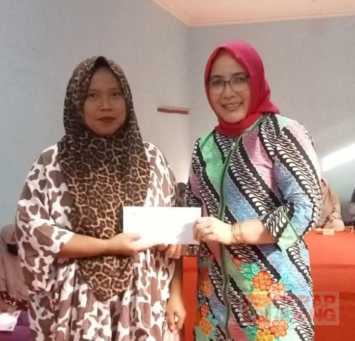 Distribusikan PIP Secara Langsung, Rosalina Program PIP Mbak Puan Harus Terus Berlanjut