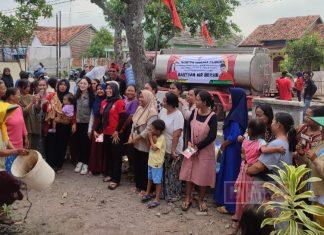 Kebahagiaan Warga Desa Cigadung Banjarharjo Brebes Terima Bantuan Air Bersih