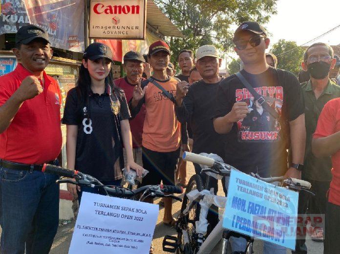 Mbak Shintya Hadir Langsung Dukung Turnamen Sepak Bola Terlangu Cup X 2023