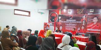 Memilih Aula Kantor DPC PDI Perjuangan Kabupaten Pemalang, Rinaldi Bagikan 600 PIP