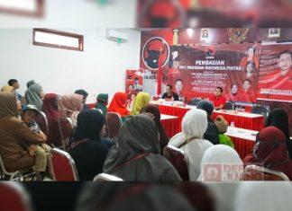 Memilih Aula Kantor DPC PDI Perjuangan Kabupaten Pemalang, Rinaldi Bagikan 600 PIP