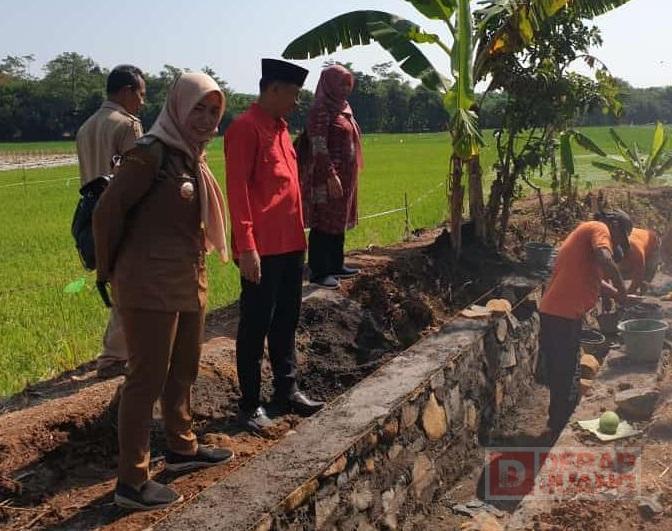 Turun ke Bawah, Muchamad Aghus Kawal Proses Pembangunan Irigasi