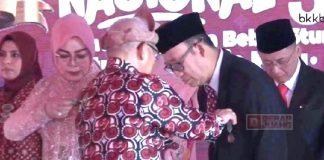 Husein dan Istri Raih Penghargaan Satya Lencana di Harganas