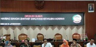 Wawan Pimpin Giat Public Hearing Pembahasan Raperda