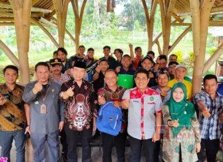 Peringati Harkopnas, Husein Buka Pelatihan Kerajinan Bambu