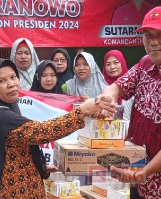 Sutarman Berikan Bantuan Alat Tata Boga untuk KWT Banjarsari