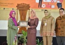 Ristawati Buka Acara Bimtek Pemasaran Ekonomi Kreatif