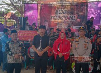 Sukirno dan Heti Purwani Pentaskan Jathilan di Jogosetran