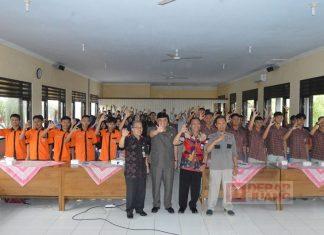 Taufik Gelar Sosialisasi dengan Pemilih Pemula di Sampang