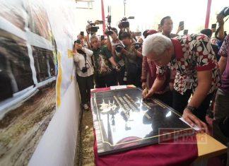 Wujudkan Harapan, Ganjar Resmikan SMK N 1 Lumbir