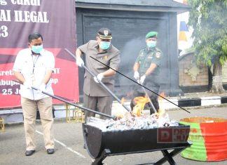 Musnahkan Rokok Ilegal, Taufik: Pahami Pajak dalam Usaha