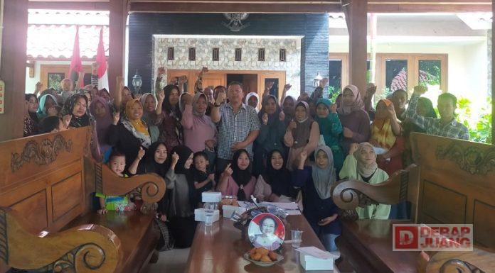 Bambang Guritno Salurkan PIP Aspirasi Mbak Puan di Tawangharjo