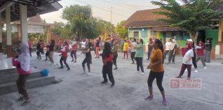 Triana Gelar Senam SICITA Dengan Meriah Bersama Ibu-ibu Ngambakrejo