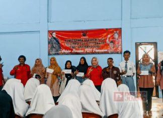 Marno dan Sri Haryati Serahkan PIP Aspirasi Mbak Puan