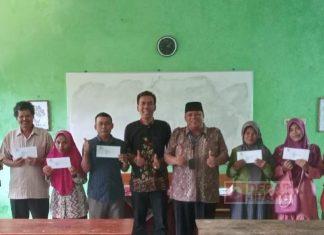 Sutarman Bagikan PIP dari Mbak Puan untuk Warga Binangun