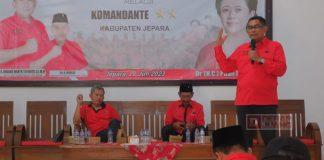 Andang Serahkan PIP ke Bintang Dua Jepara Tuk Dibagikan Pada Masyarakat