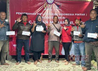 Ratna Dewanti Serahkan Bantuan PIP Aspirasi dari Mbak Puan