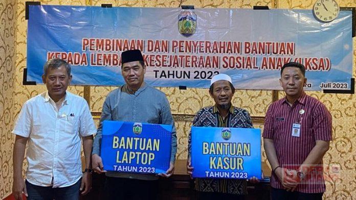 Peduli Pendidikan, Junarso Gelontorkan Laptop ke Yayasan Sosial & Anak