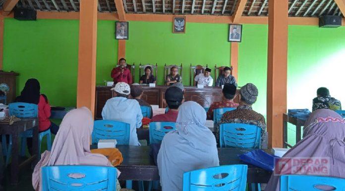 Cahyo Sosialisasikan BSPS dari Mbak Puan kepada Warga Karangtalun Kidul