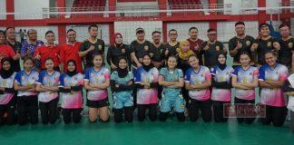 Sri Sumarni Ikuti Antusias Fun Game Voli Bersama Forkopimda