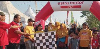 Jalan Sehat Bowe Expo, Riswadi Berikan Hadiah Sepeda Motor