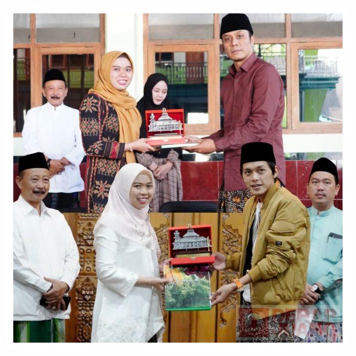 Mbak Eisti Pimpin Rombongan Silaturahmi dan Fasilitasi Capaian Halaqoh ke Jawa Timur