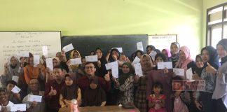 Mas Adit Salurkan Bantuan Beasiswa PIP di Sidorejo