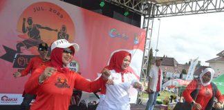 Nike Yunita Gelar Senam Aerobik dengan Warga Cilacap