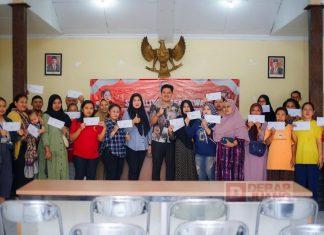 Danu Ikhsan Serahkan PIP Aspirasi Mbak Puan Untuk Warga Desa Panjunan