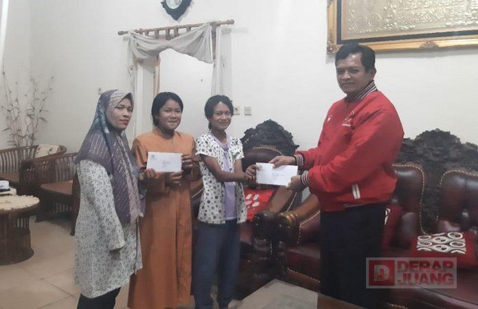 Salurkan PIP Aspirasi Mbak Puan, Untung: Bentuk Kepedulian PDI Perjuangan