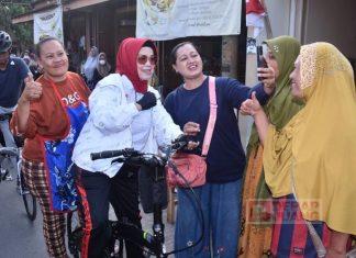 Melalui Gowes, Etik Suryani Sapa dan Serap Aspirasi Warga