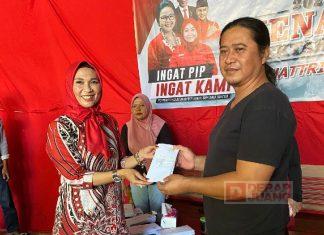 Mbak Wiwit Serahkan Sk PIP Aspirasi dari Ketua DPR RI