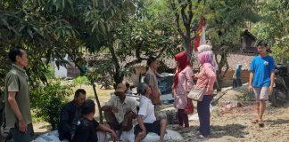 Kebakaran di Desa Sugihmanik, Triana Berikan Bantuan Kepada Korban