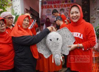 Bu Tiwi Hadiri Roadshow Pemulihan Ekonomi Bukateja