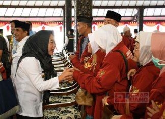 Bu Tiwi Serahkan 628 Jamaah Haji ke IPHI Purbalingga