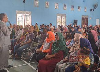 Suparno Serahkan Bantuan PIP di Jirapan dan Gebang