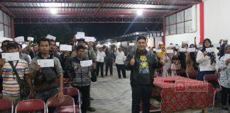 Joko Pramono Bagikan Beasiswa PIP untuk Pelajar di Colomadu